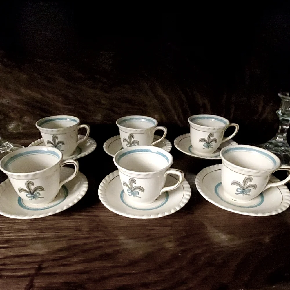 VINTAGE Johnson Bros England Set of 6 Expresso Cups